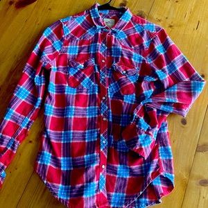 Hollister women’s flannel medium